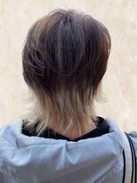 ヘアーサロン ティアレ(hair salon Tiare)&nbsp;インナーカラー×ファントムシアン20代くびれ巻きハッシュカット