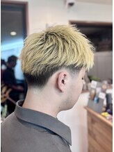 〈ハイトーン×テーパーフェード〉一味違う髪型で周りと差をつける！［京都］