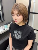 エミュ(Aimu.)&nbsp;顔まわりレイヤーの艶髪ショートボブ♪