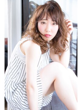 ノウェム バイ シーラス(novem by cirrus) 【novem by cirrus】 34 グレージュカラー×無造作ウェーブ20代