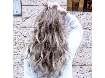 SHOW ROOM 　【ショールーム】