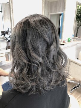 カナロア(KANALOA) KANALOA☆外国人風グレイッシュアッシュバレイヤージュ