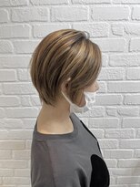 デイジー インデックスヘア 大島店(DAISY index hair)&nbsp;ショートウルフ×ホワイトグレージュビタミンカラーくびれヘア