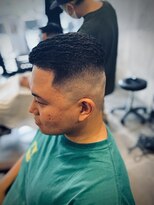 エルハウス(L house...)&nbsp;【メンズ専門/理容室 】スキンフェード アップバング 束感