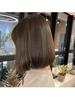 シダ(sida SAIIN) 10代20代30代ミルクティーベージュボブ