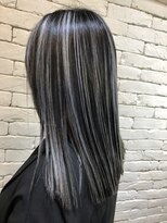 ルッソリベラ 池袋(Lusso libera)&nbsp;ハイライト/ホワイトブロンドハイライト/池袋/30代40代50代