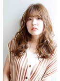 抜け感×ツヤ感ナチュラルロング