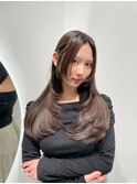 思わず触れたくなる艶髪ストレートヘア レイヤーカット巻き髪