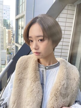 シュリット(schritt) 大人かわいい前髪なしセンター分けショート小顔渋谷mutsuki