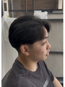 エッジ(EDGE) メンズ刈り上げショート毛流れニュアンスパーマスタイル