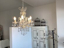 ベイリーフ 江南駅前店(Bay Leaf)の雰囲気(シャビーシックなインテリアで明るい店内♪)