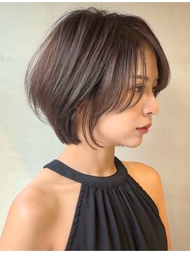 ロンドブルーム 天神大名店(Lond Bloom) 長めの大人美人ショート