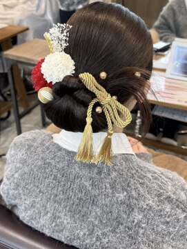 フェイス 港南台店(FACE。) カチモリヘア×シニヨン