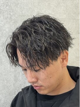 ビカムメンズヘアー 栄店(become men's hair) 縦落ちツイストスパイラルパーマセンターパート名古屋栄
