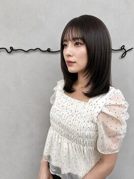 サムシング(Something.) 髪質改善ストレート_レイヤーカット_ミディアム