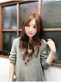 フェミニンロングスタイル