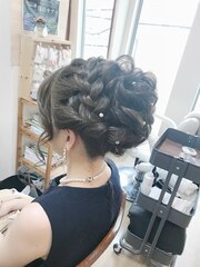 ふわふわ高めアップアレンジ【ヘアアレンジ　袴/立川南/立川】