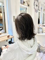 ロワゾ ヘア デザイン(L'OiSEAU HAIR DESIGN) 外ハネ