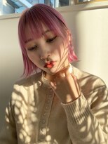 ピープスアンドスー 表参道 渋谷(Peeps&Suu.)&nbsp;【ケアブリーチ1回】簡単スタイリング外ハネボブホワイトピンク