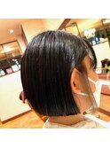 インナーカラー☆　前下がり切りっぱなしボブ