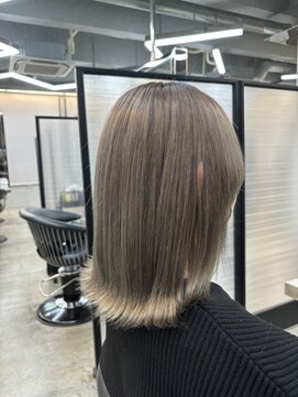 メルバイレガロ 水戸(mer by REGALO) グレージュカラー