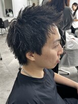 ヒュイル バイ ニアウ(Hwyl by Niau) メンズマッシュパーマニュアンスパーマスパイラルパーマ刈り上げ