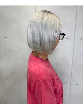 レオクマ(REOKUMA) シルバー/ハイトーン/ホワイトカラー/ボブ