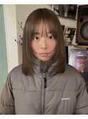 くすみベージュ