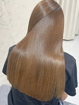 ダブル(W)の写真/【カラーエステ使用】白髪ぼかしカラーを楽しんで♪透明感あふれるおしゃれな色味を実現◇