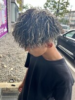 ヘアー ル シェーヌ ワンセカンド(hair le chene 1/2)&nbsp;メンズツイストスパイラル金メッシュ/メッシュパーマ