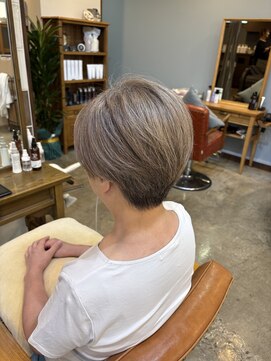 スアバイキキ(SuA by kiki.) アプリコットオレンジ/ハイライトカラー/奥ゆきショート[千葉]