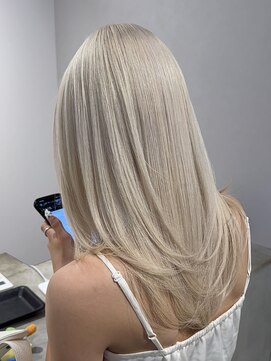 エン 栄店(enne) レイヤー×ホワイトブロンド