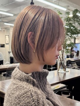 アビー(ABBEY) 透明感ベージュにミニボブが可愛い/ボブ/ミニボブ/レイヤーボブ