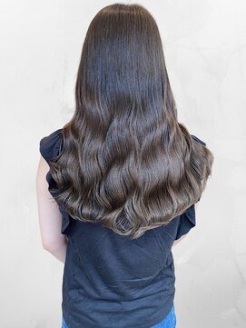 ユニバーススイート(UNIVERSE.suite) 柔らかグレージュ