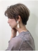 大人女性に人気☆軽やかショートレイヤー×顔周りカット