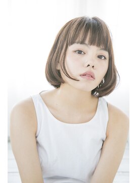 クロエ 梅田(Cloe) オン眉ワンカールボブ