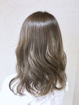 フェリア 渋谷(Feria) 《filo by Feria渋谷》外国人風グレージュ☆ ”Sota Tawara”