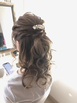 ロカット サロン(Roquat Salon) ロングふわハーフアップアレンジ【ヘアアレンジ　立川/立川南】