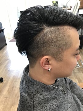 ヘアルーム アルモ(hair room ALMO) ストリート2ブロック