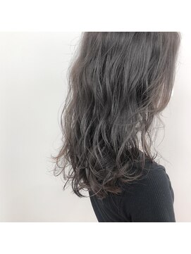 シキ(SIKI) ダークグレージュ