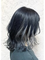 イシュ(ish.)&nbsp;ホワイトインナーカラー