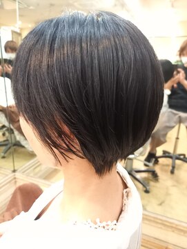 シャンプーボーイ ショートボブ