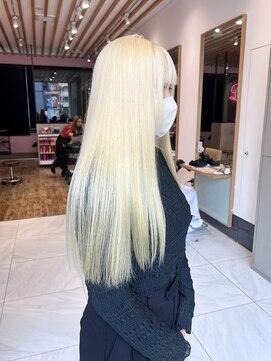 ディーナ(D'na) 【D'na×古屋】ブロンドカラー