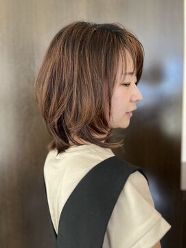 シロ バイ ニコ(SHIRO by nico) くびれミディアムレイヤー