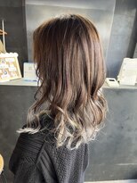 リンダイーロ(Linda Hiro)&nbsp;【札幌円山】ベージュ/インナーカラー/デザインカラー