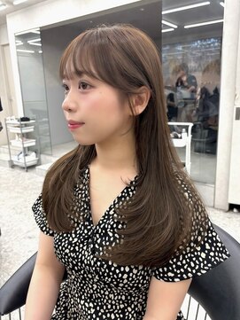 ロンド マーレ 天神大名店(Lond mare) ホワイトグレージュ/レイヤー/チェリーブラウン/フェザーパーマ