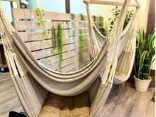 ハンモック完備の居心地の良い店内と話し易い雰囲気♪