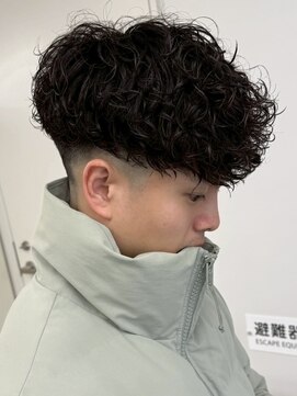 フィフス 大分(fifth) 大分つよめスペインカールメンズカット刈り上げラウンドマッシュ