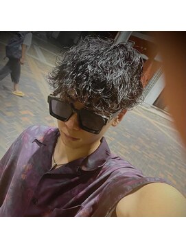 フレンズ(Friends) 波巻きパーマ