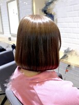 カーラ(Cara)&nbsp;ヘーゼルベージュ × ボブスタイル